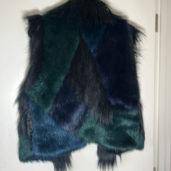 NWOT BLANKNYC Faux Fur Fun Vest - Picture 4 of 9
